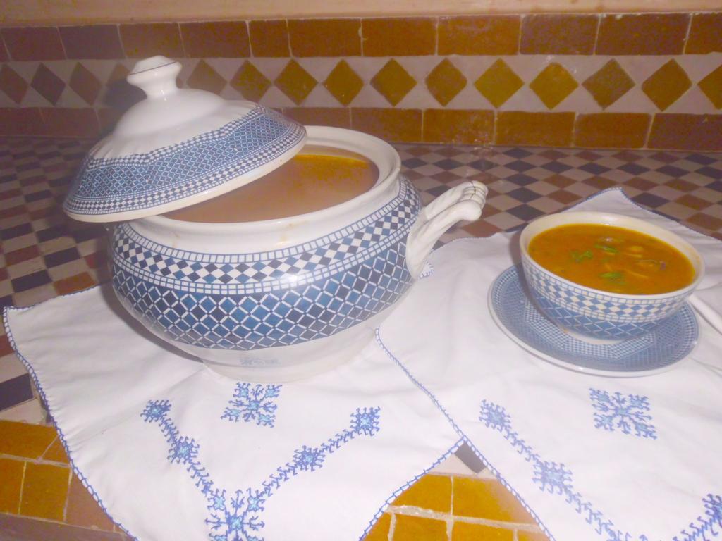 Dar Essoaoude - Fes Nejjarine Hotel Room photo